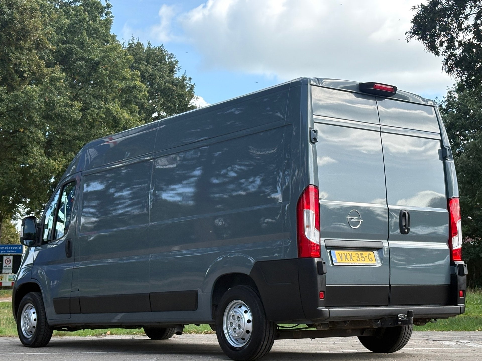 Opel Movano 2.2D 140PK L3H2|trekhaak 2500KG|apple CarPlay|ac, Auto's, Voorwielaandrijving, Dealer onderhouden, Stof, Gebruikt