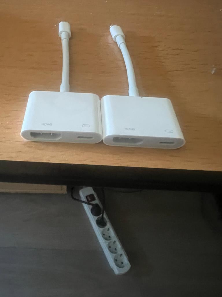 2x Apple Lightning naar HDMI USB-C Adapter - ZGAN, Ophalen of Verzenden, Zo goed als nieuw, Minder dan 2 meter, HDMI-kabel