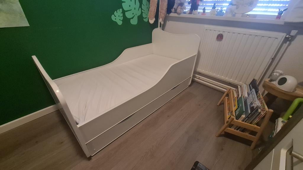 Peuterbedje met lade, Ophalen, 140 tot 160 cm, 70 tot 85 cm, Matras