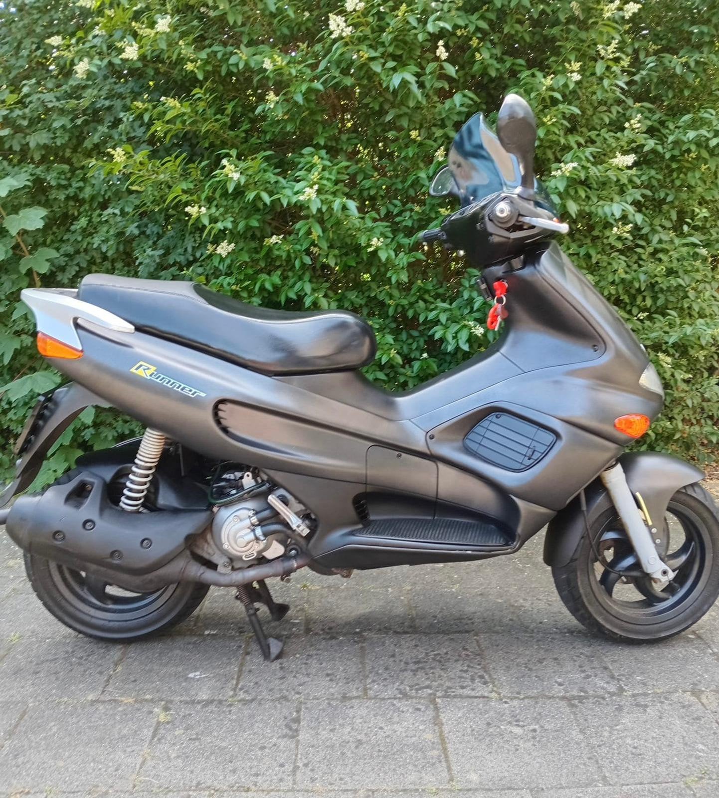 Gilera Runner 200 cc, Fietsen en Brommers, Scooters | Piaggio, Ophalen of Verzenden, Overige modellen