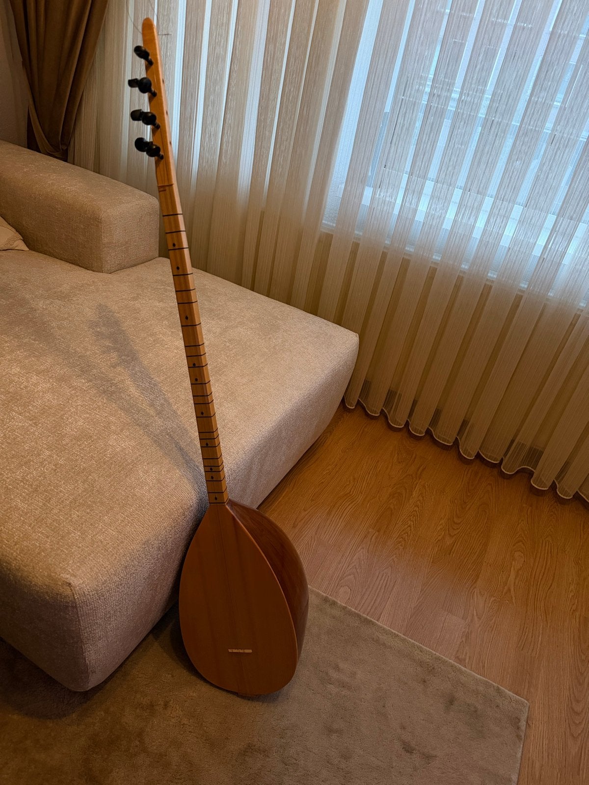GRATIS Saz - Traditioneel Turks Snaarinstrument, Muziek en Instrumenten, Ophalen, Zo goed als nieuw, Luit, Saz of Bouzouki