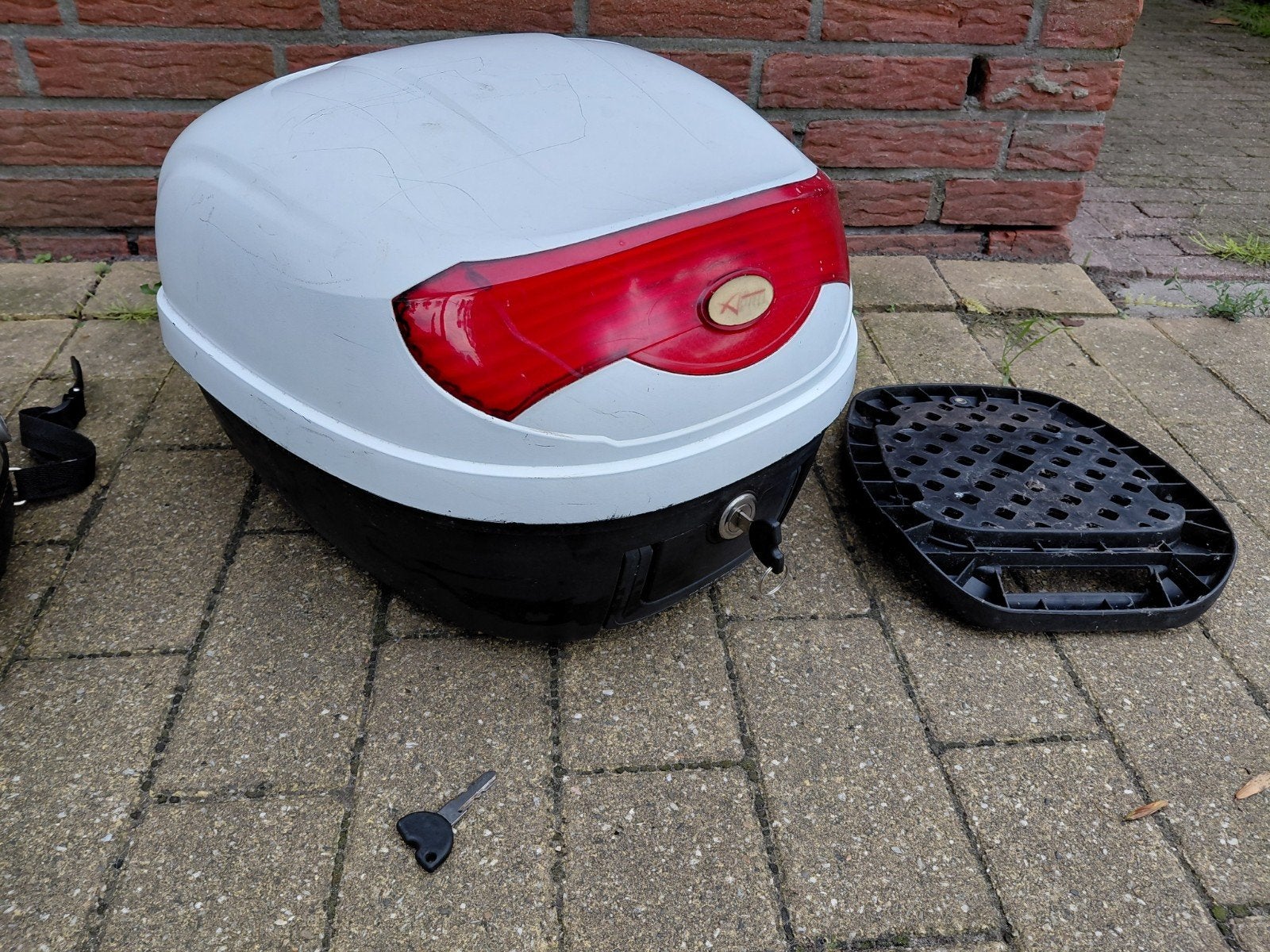 helmbak/topkoffer scooter, Ophalen of Verzenden, Gebruikt, Overige typen, Overige merken