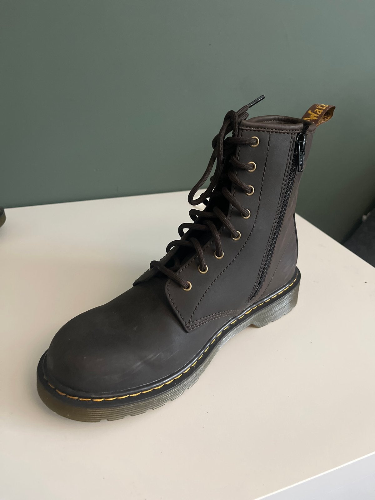 Dr. Martens 1460 Pascal Veterlaarzen - Donkerbruin, Ophalen of Verzenden, Zo goed als nieuw, Bruin, Lage of Enkellaarzen