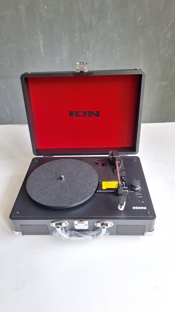ION Vinyl Motion Platenspeler. Nieuw in doos!, Ophalen of Verzenden, Nieuw, Platenspeler, Overige merken