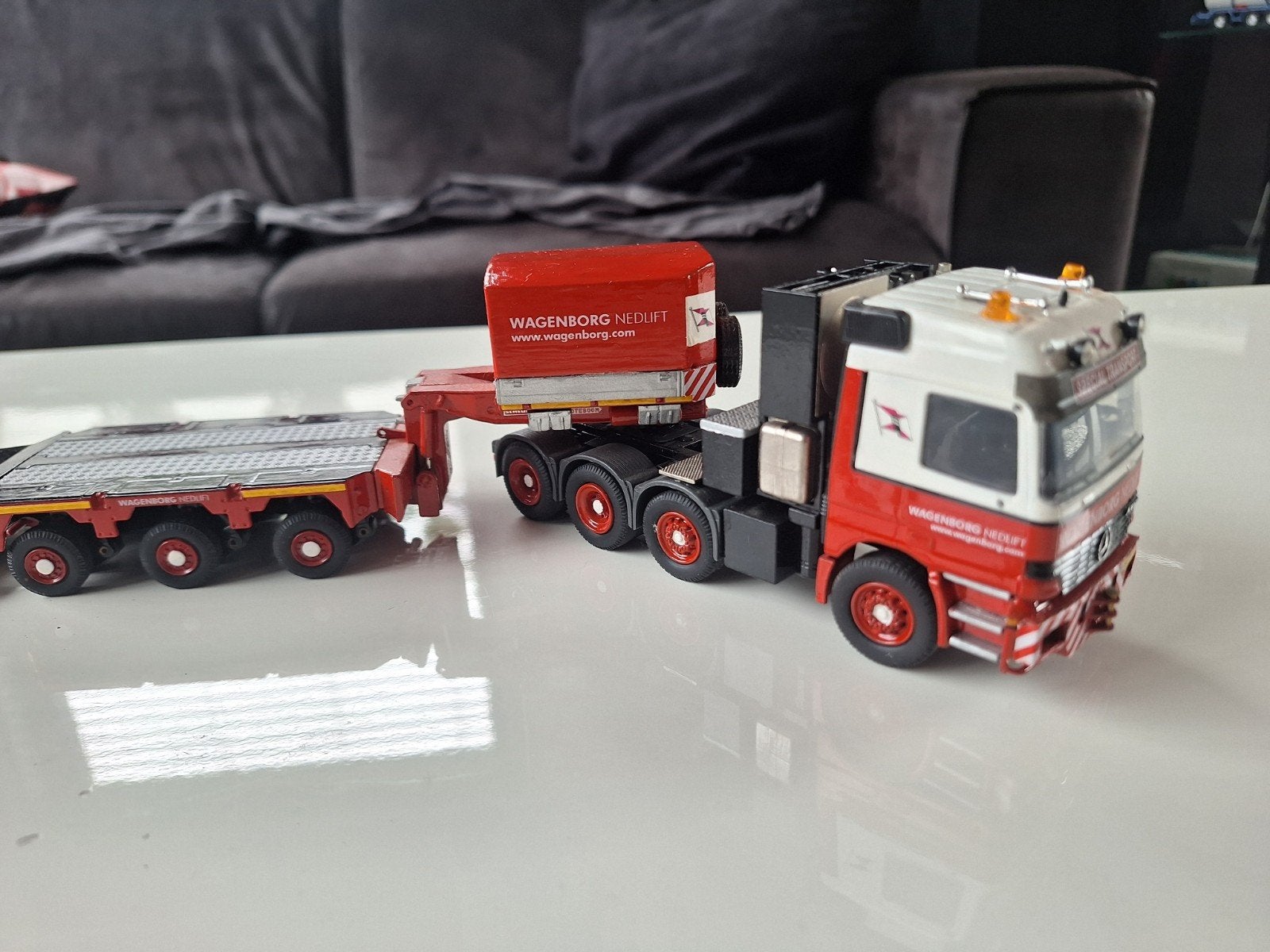 Wagenborg Nedlift Mercedes-Benz Actros met dieplader, Overige merken, 1:50 of kleiner, Ophalen of Verzenden, Zo goed als nieuw