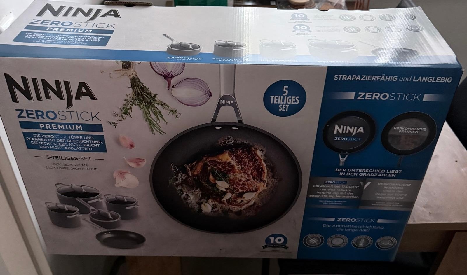 Ninja Zerostick Premium 5-delige pannenset (Nieuw in Verpak), Antiaanbaklaag, Nieuw, Pannenset, Ophalen of Verzenden