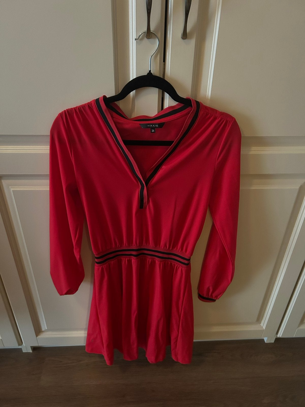Nikkie rood jurkje maat 34, Ophalen of Verzenden, Zo goed als nieuw, Maat 34 (XS) of kleiner, Rood