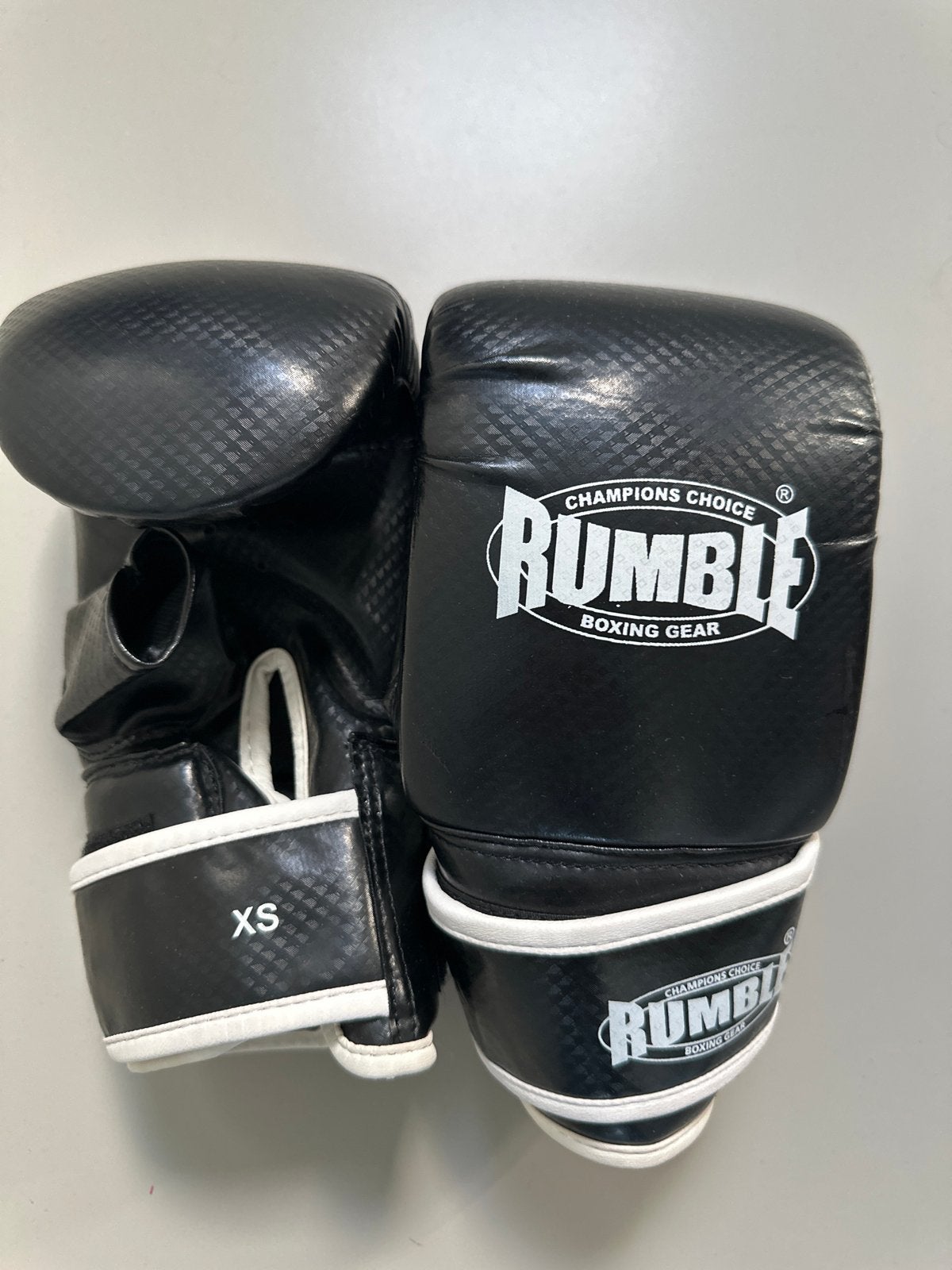 Rumble Boks- en MMA-handschoenen - Zwart - Maat XS, Ophalen of Verzenden, Gebruikt, Bokshandschoenen