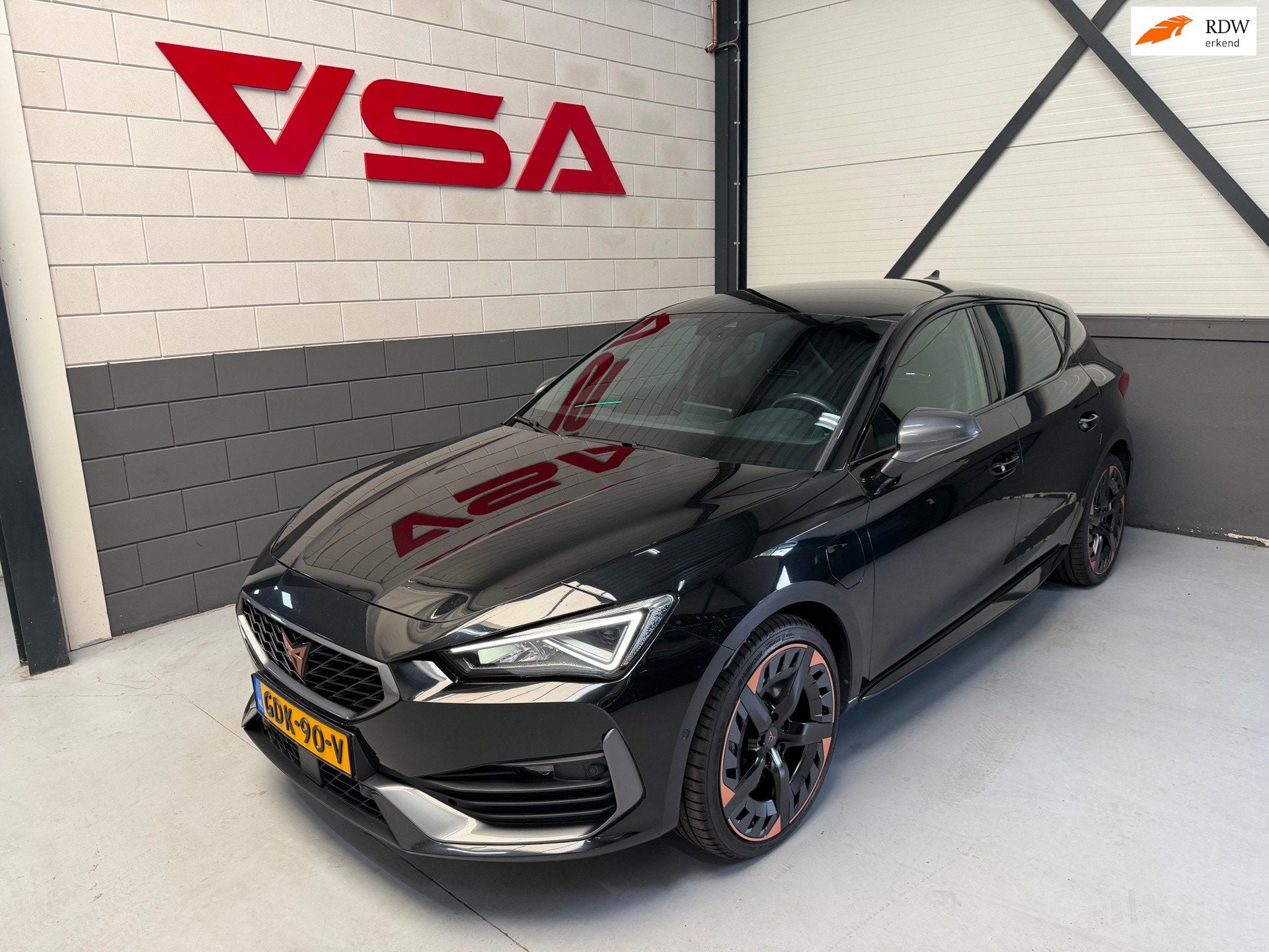 Cupra LEON 1.4 e-Hybrid VZ Adrenaline|Carplay|Hybrid|Camera|, Auto's, Cupra, Dealer onderhouden, Gebruikt, 4 cilinders, Leon
