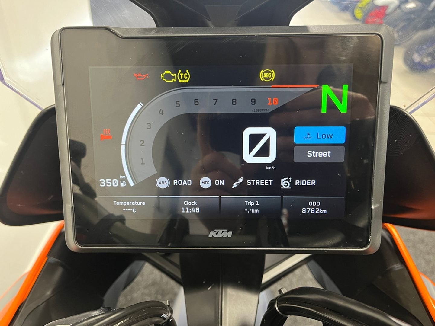KTM 1290 SUPER DUKE GT (bj 2024), 2 cilinders, KTM, Bedrijf, Onbekend