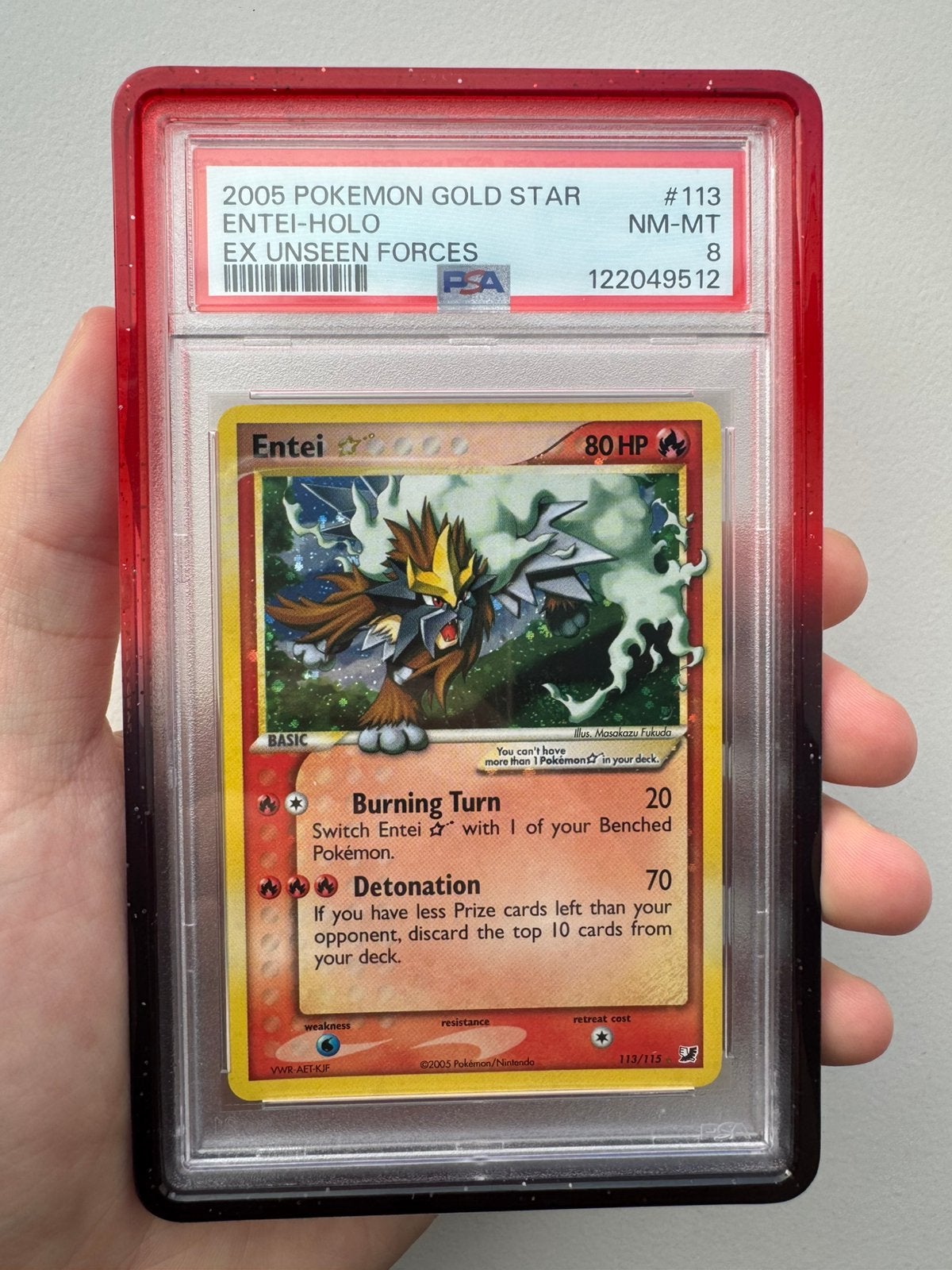 Entei Gold Star PSA 8 Unseen forces 113, Ophalen of Verzenden, Nieuw