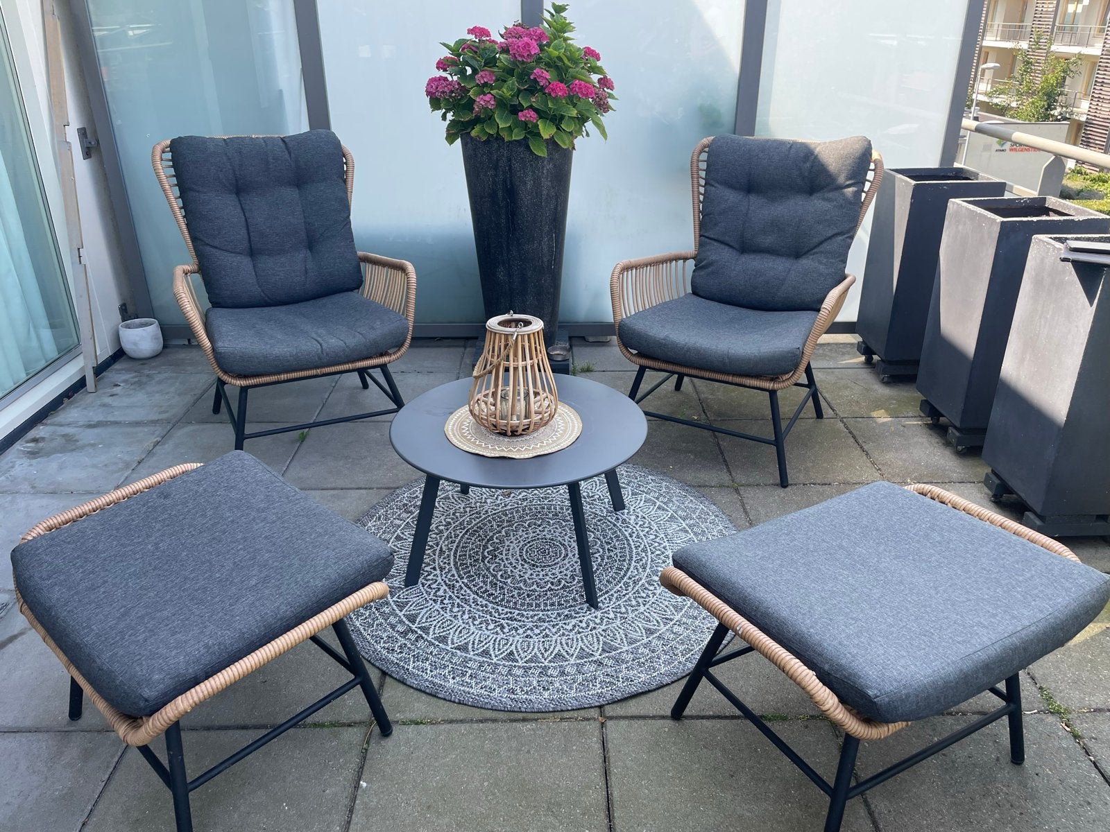 2 Wicker lounge stoelen met voetbank en onderhoudspakket, Tuin en Terras, Tuinsets en Loungesets, Zo goed als nieuw, Loungeset