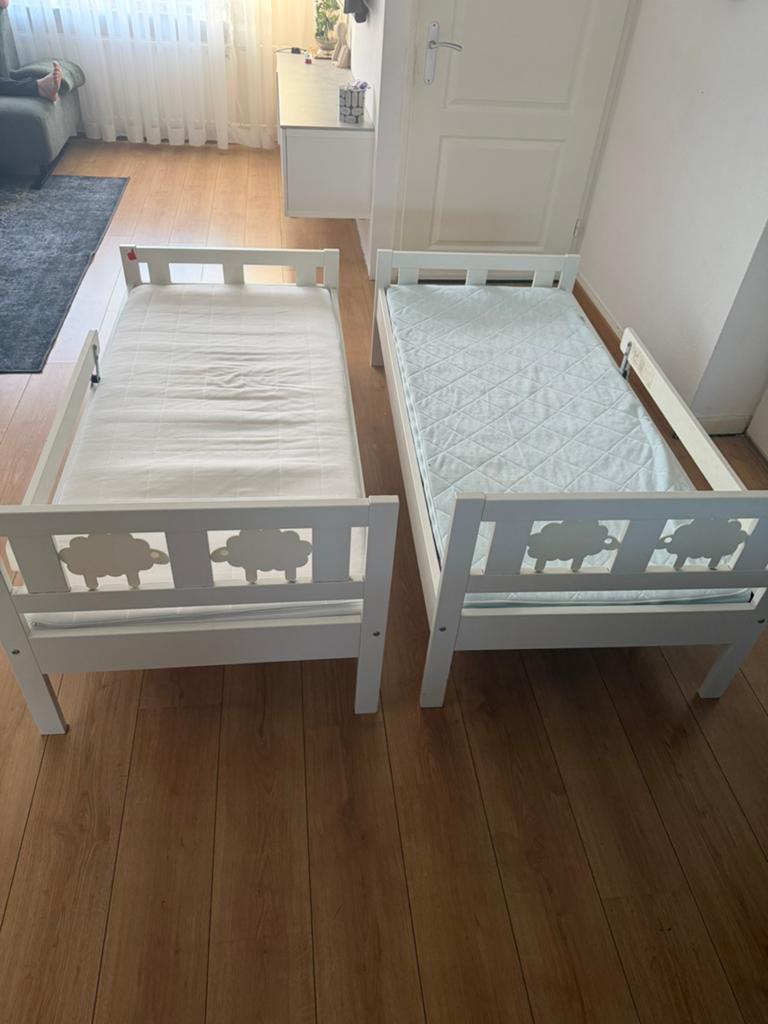 2x ikea KRITTER Peuterbed met lattenbodem, wit, 70x160 cm, Ophalen, Gebruikt, Eenpersoons, Wit