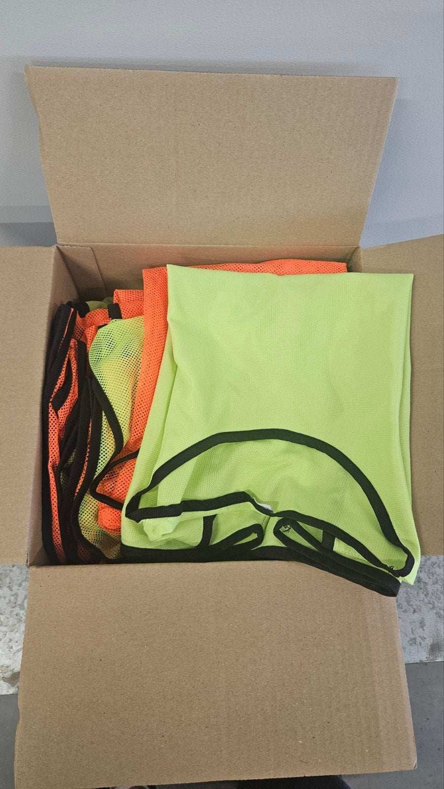 15 Voetbal hesjes voor training (kinderen 7-11 jaar), Maat XS of kleiner, Ophalen of Verzenden, Zo goed als nieuw