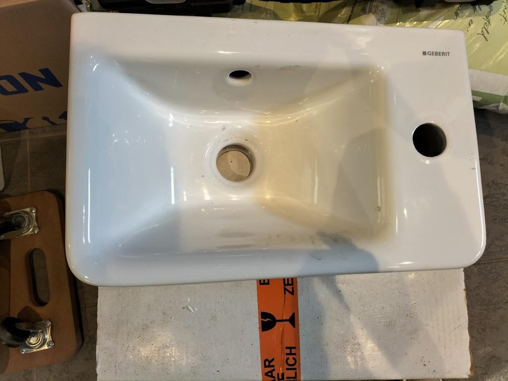 Geberit wasbakje toilet, Doe-het-zelf en Verbouw, Sanitair, Gebruikt, Toilet, Ophalen of Verzenden