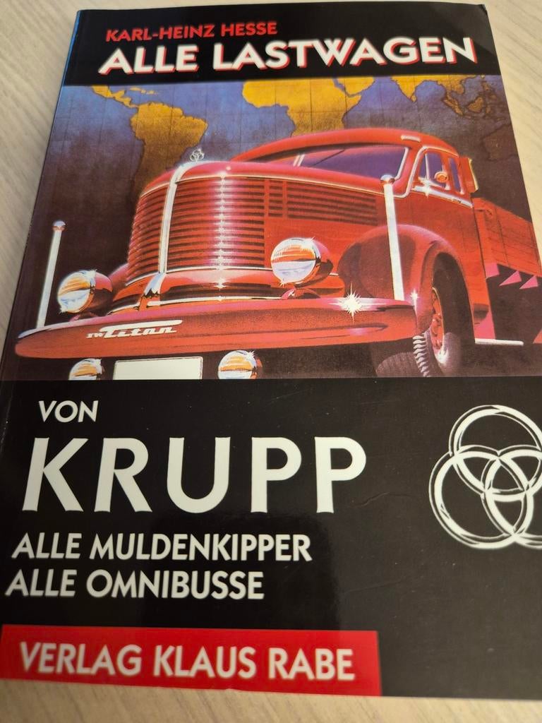 340blz Boek als nieuw Krupp trucks vrachtwagens óók kantelca, Boeken, Auto's | Boeken, Ophalen of Verzenden, Zo goed als nieuw