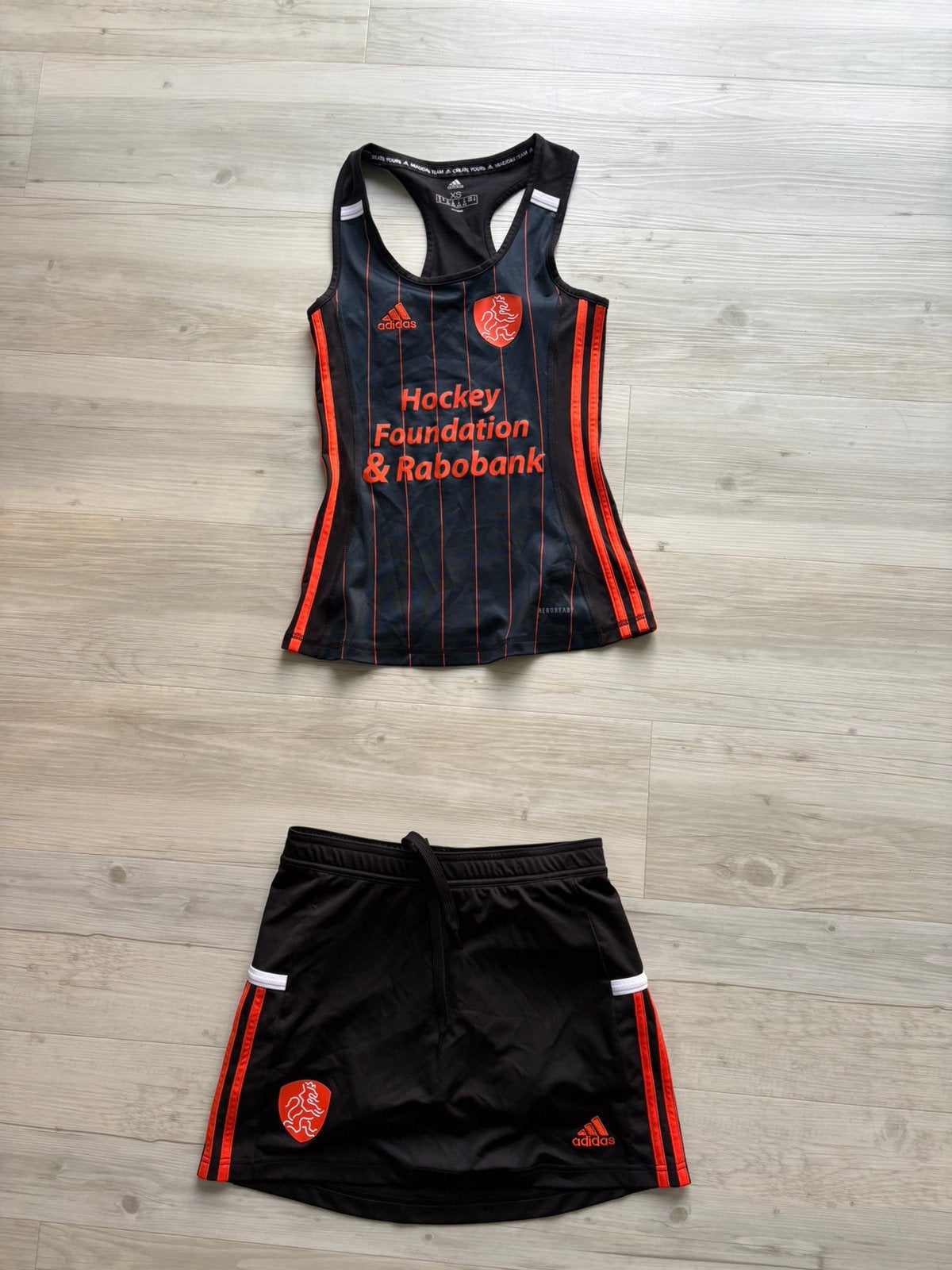 Hockey tenu Nederlands dames team, Sport en Fitness, Ophalen of Verzenden, Zo goed als nieuw, Kleding