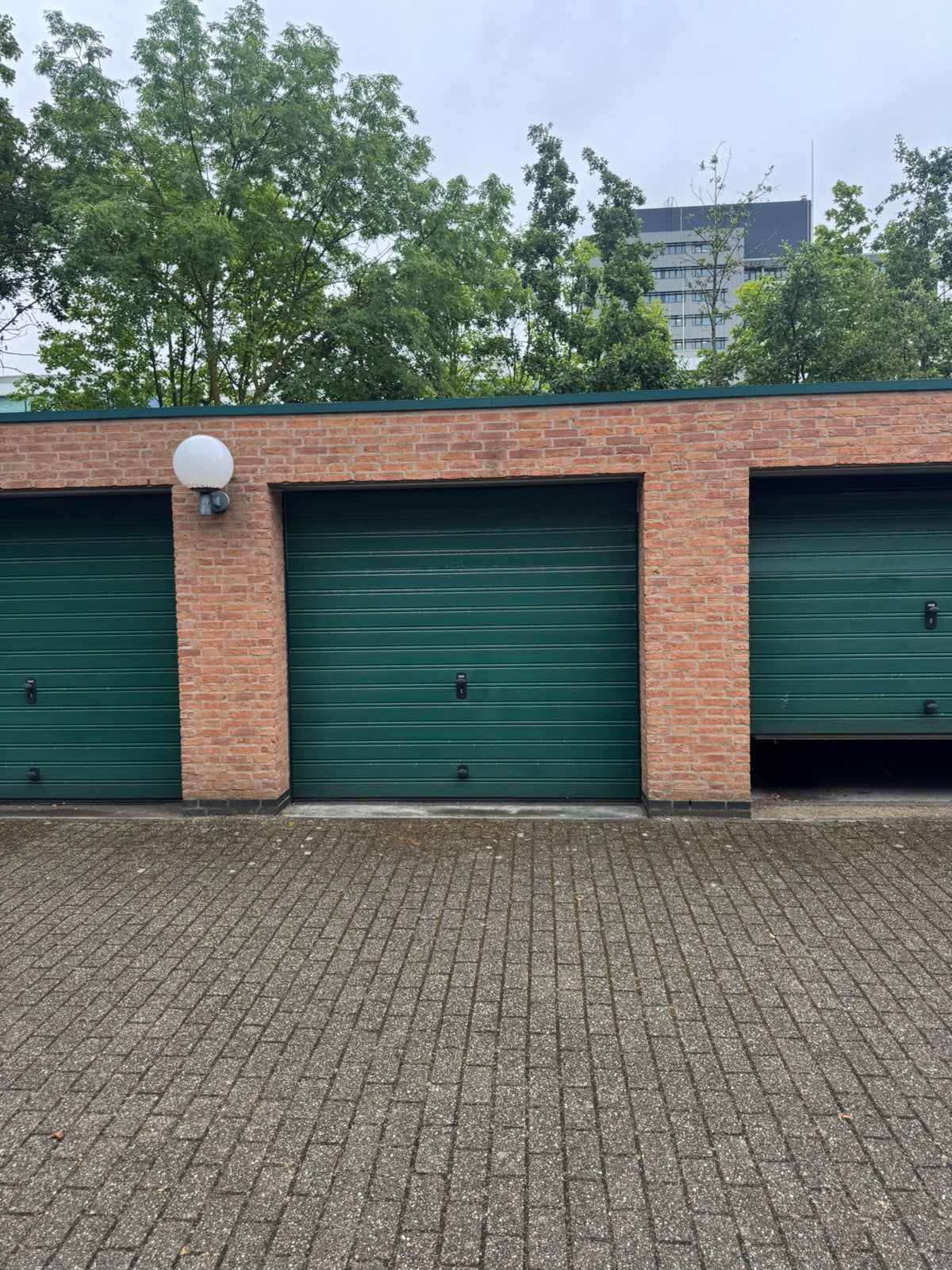12 garagedeuren