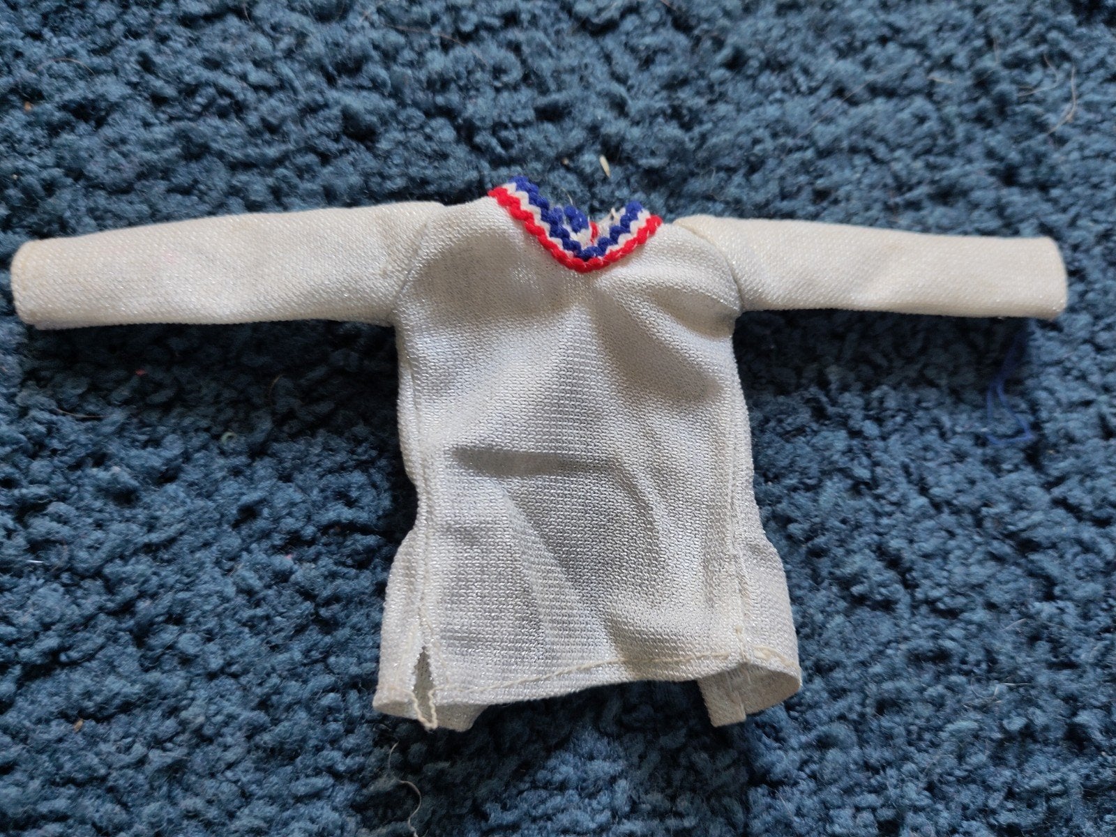 vintage Barbie truitje, Verzamelen, Ophalen of Verzenden, Gebruikt, Kleertjes