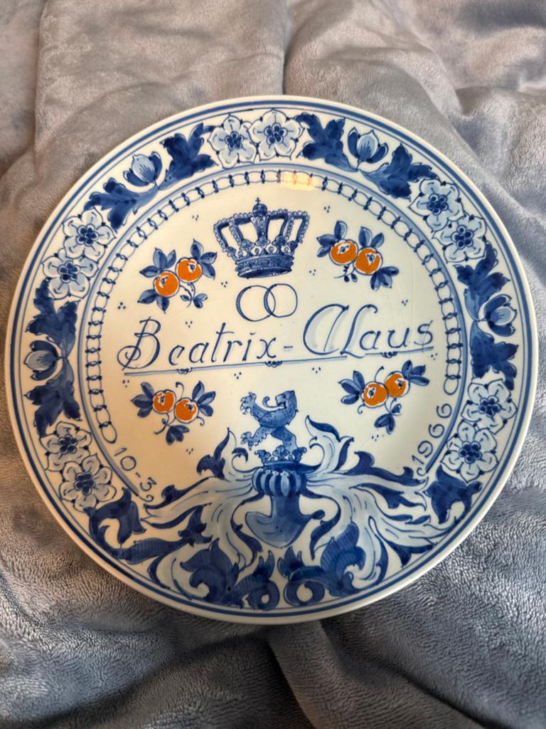 Delfts Blauw bord Beatrix-Claus huwelijk 1966, Verzamelen, Ophalen of Verzenden
