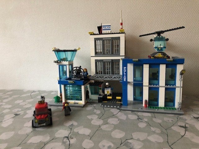 Lego City Politiebureau 60047, Ophalen, Lego, Inclusief instructies, Complete set