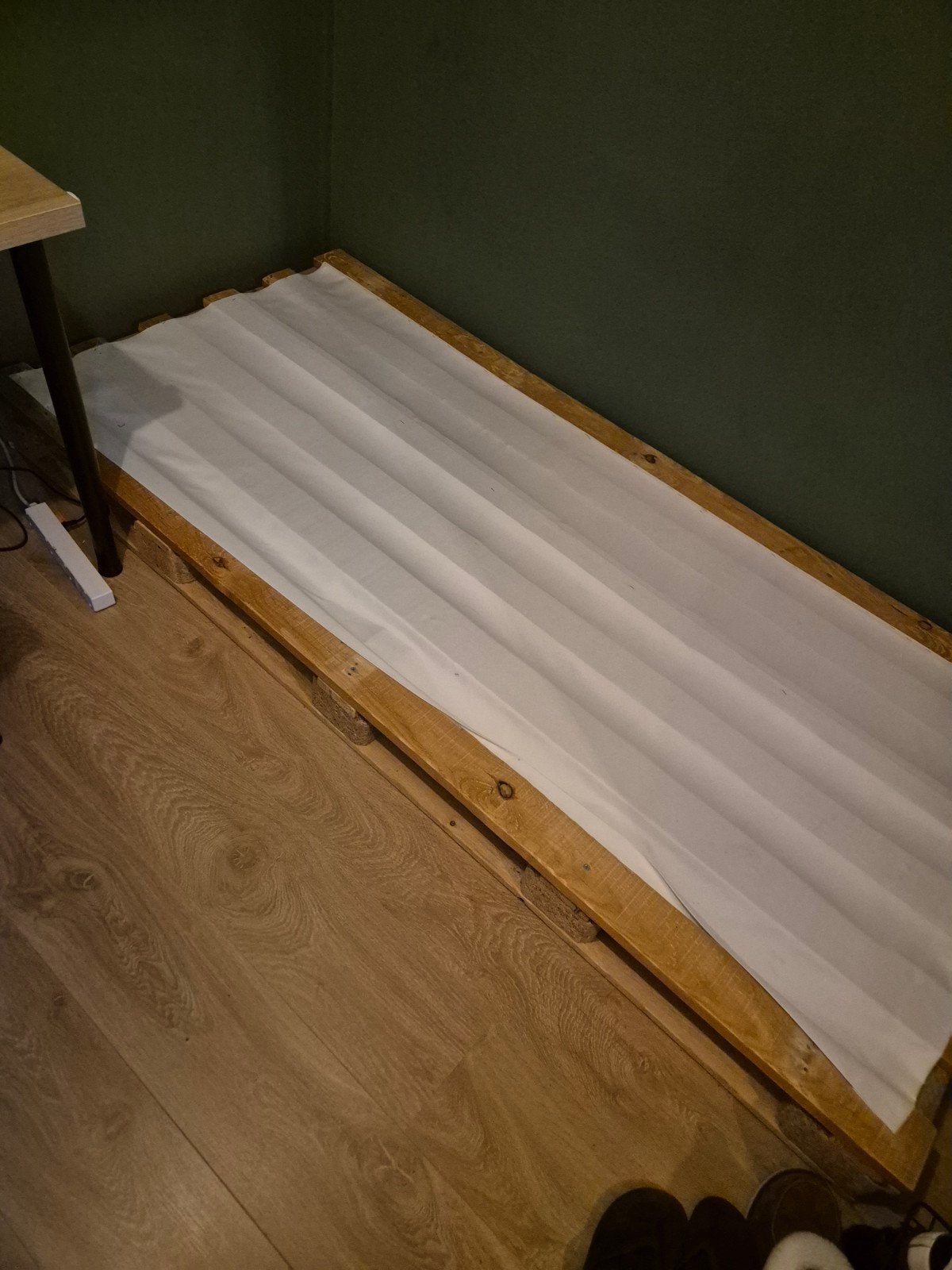 Bed dichtbij de grond voor matras 90x200, pallet, 90 cm, Eenpersoons, Wit, Ophalen of Verzenden