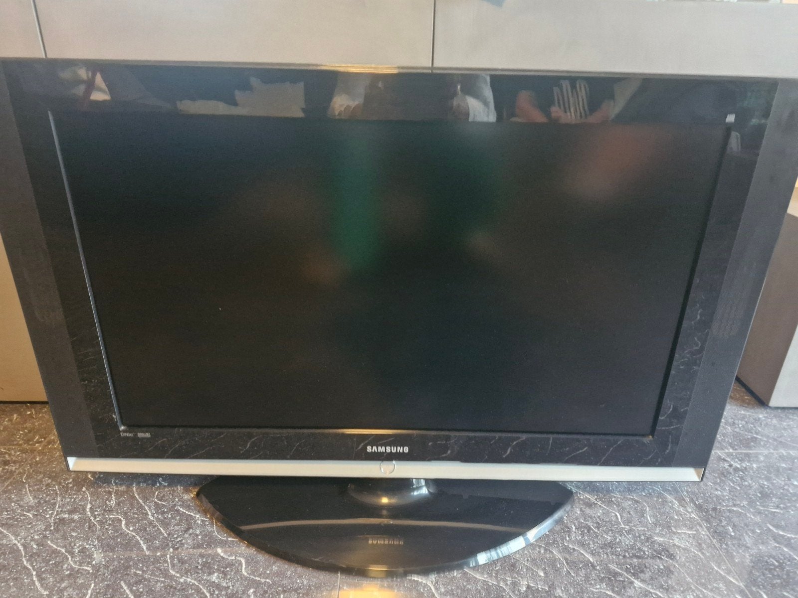 Samsung 43 inch, Ophalen, 50 Hz, Zo goed als nieuw, Samsung