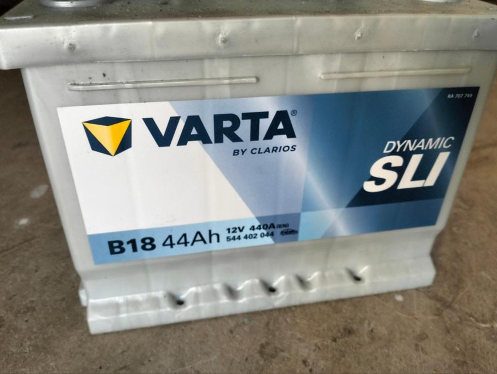 Accu varta, Auto-onderdelen, Accu's en Toebehoren, Ophalen of Verzenden, Nieuw