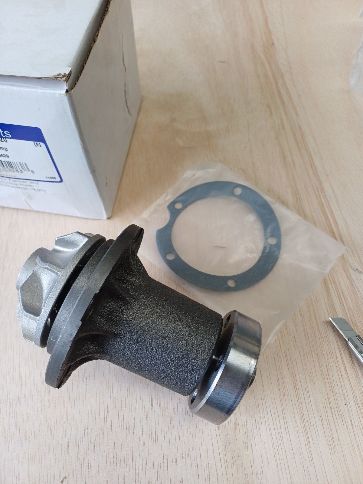 Nieuwe waterpomp met pakking voor W108, Auto-onderdelen, Ophalen of Verzenden, Nieuw, Universele onderdelen