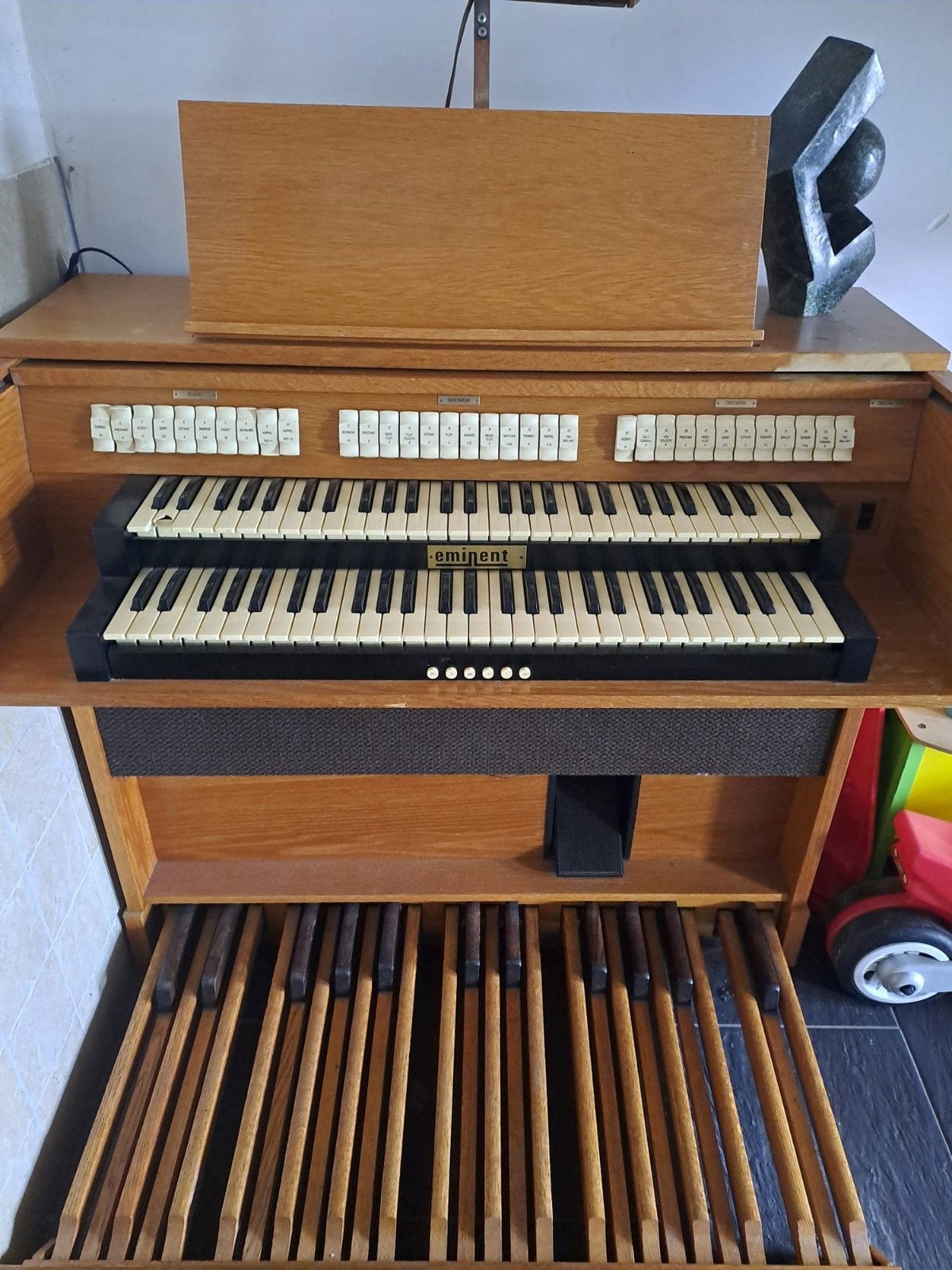 Eminent orgel met twee klavieren en pedaal, Ophalen