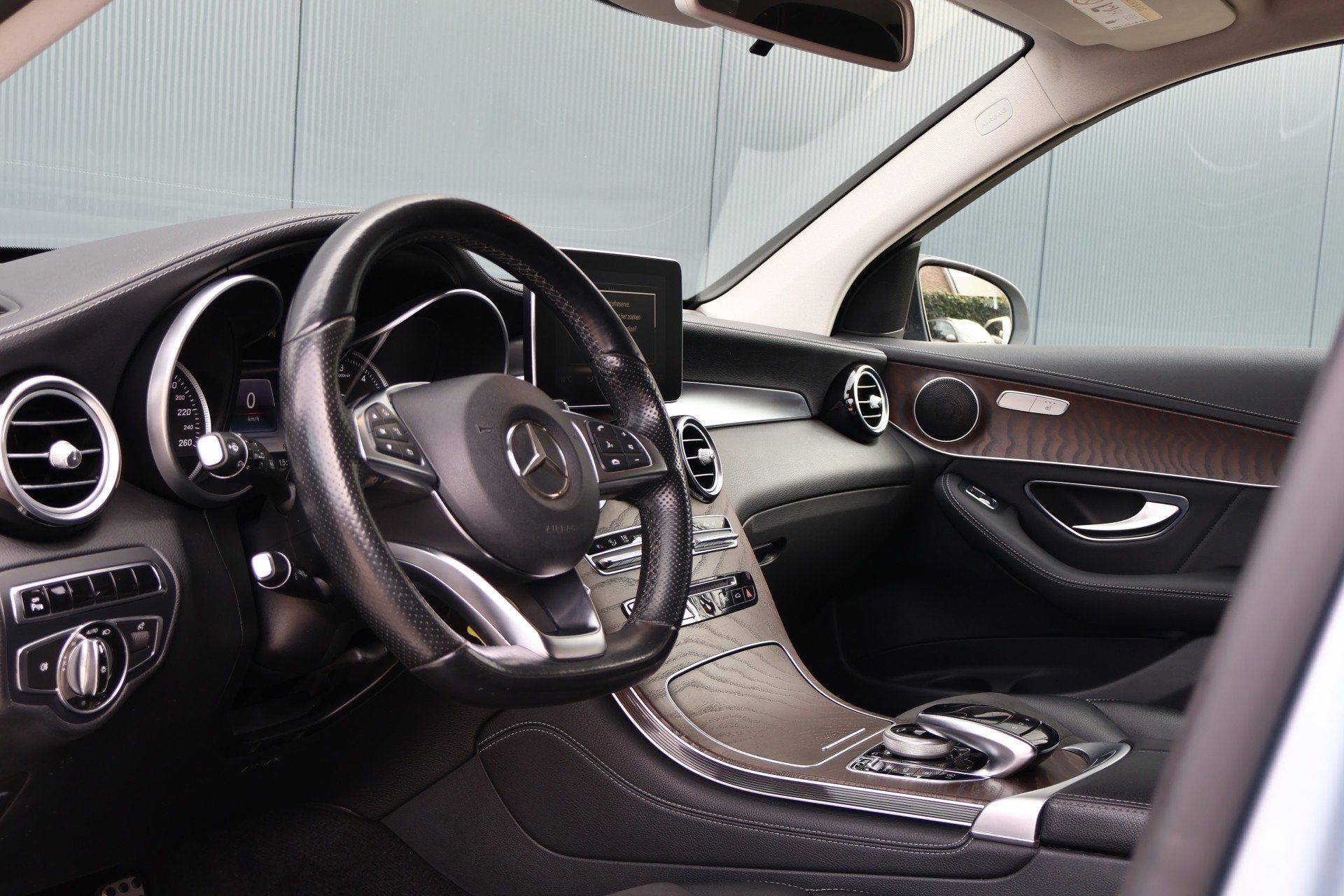 Mercedes-Benz GLC 250 d 4MATIC AMG Line | Luchtvering | Trek, Auto's, Mercedes-Benz, Automaat, Gebruikt, Met garantie (alle), 2500 kg