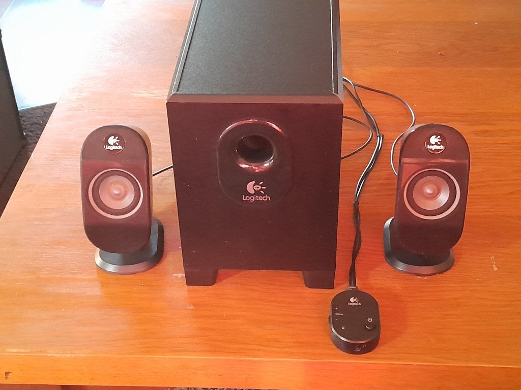 Logitech  luidsprekersysteem 2.1, Computers en Software, Pc speakers, Gebruikt, Audiokanaal 2.1, Ophalen of Verzenden