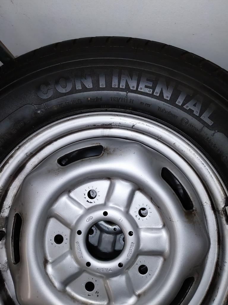 Continental Vanco 215/75 R16C banden op velg Ford Transit, Ophalen