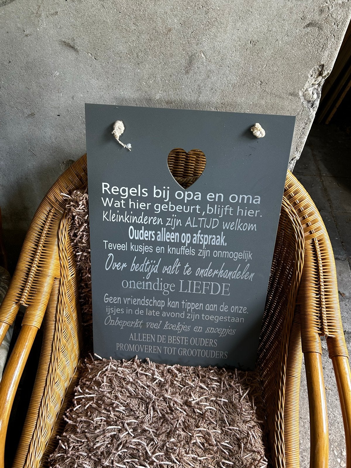 Houten bord 'Regels bij opa en oma' - Hartje, Ophalen, Hout, Grijs, Landelijk
