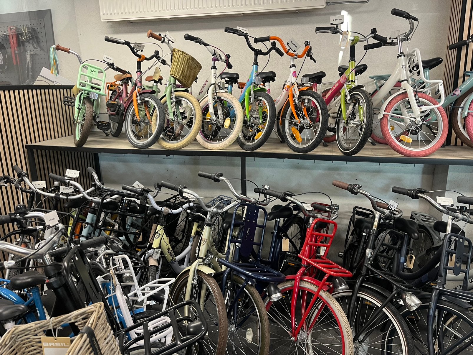 Bijna Alle kinderfietsen Maand Augustus 20% korting, Fietsen en Brommers, Ophalen, Zo goed als nieuw