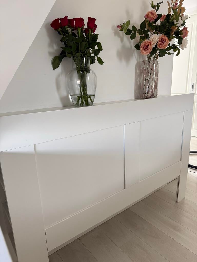 Witte bedkast met opbergruimte, Huis en Inrichting, Met plank(en), 75 cm of meer, Ophalen of Verzenden, Zo goed als nieuw