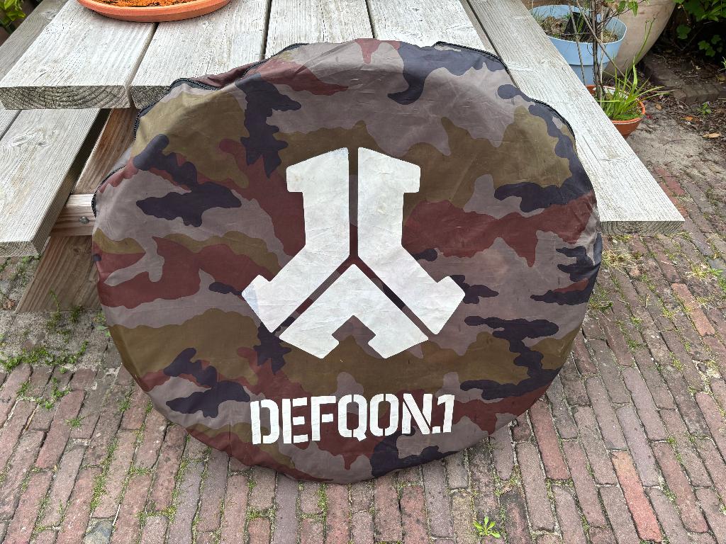 Defqon pop-up tent - camo, Ophalen, Gebruikt, Tot en met 2