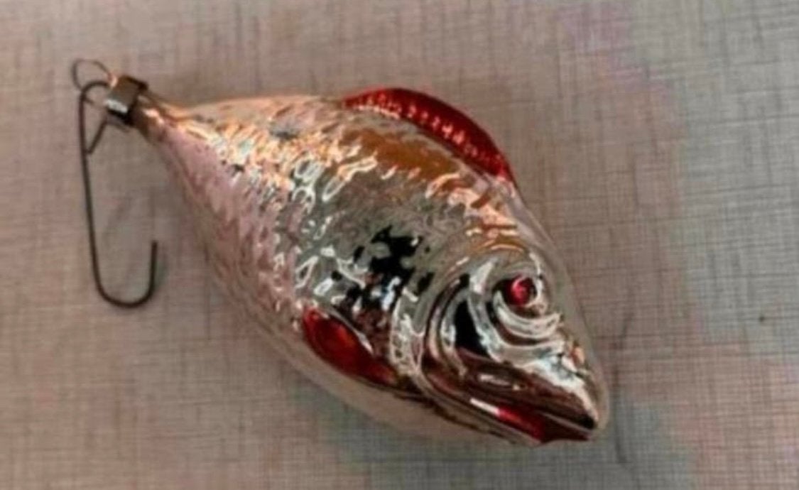 Kerstbal erg mooi echte oude glazen vis goede staat 25 euro., Diversen, Kerst, Verzenden