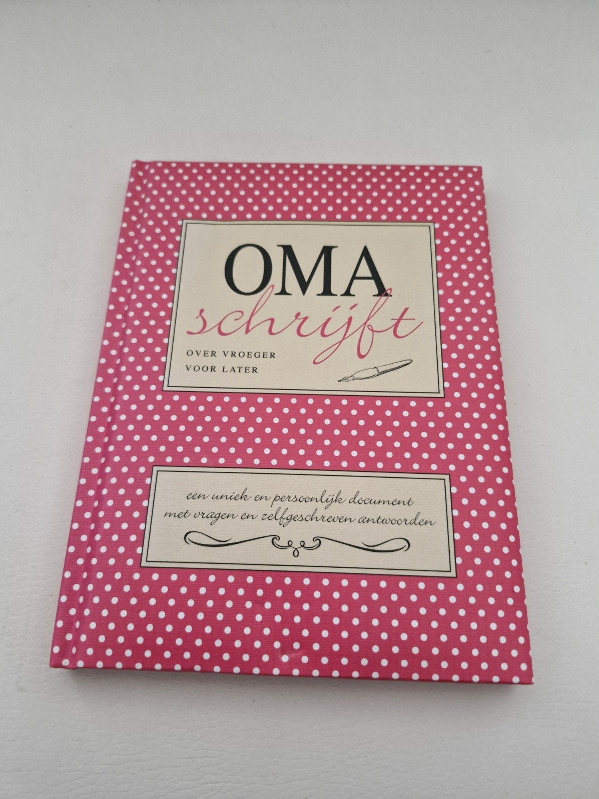 Oma Schrijft - Over Vroeger Voor Later - Invulboek, Ophalen of Verzenden, Zo goed als nieuw, Onbekend