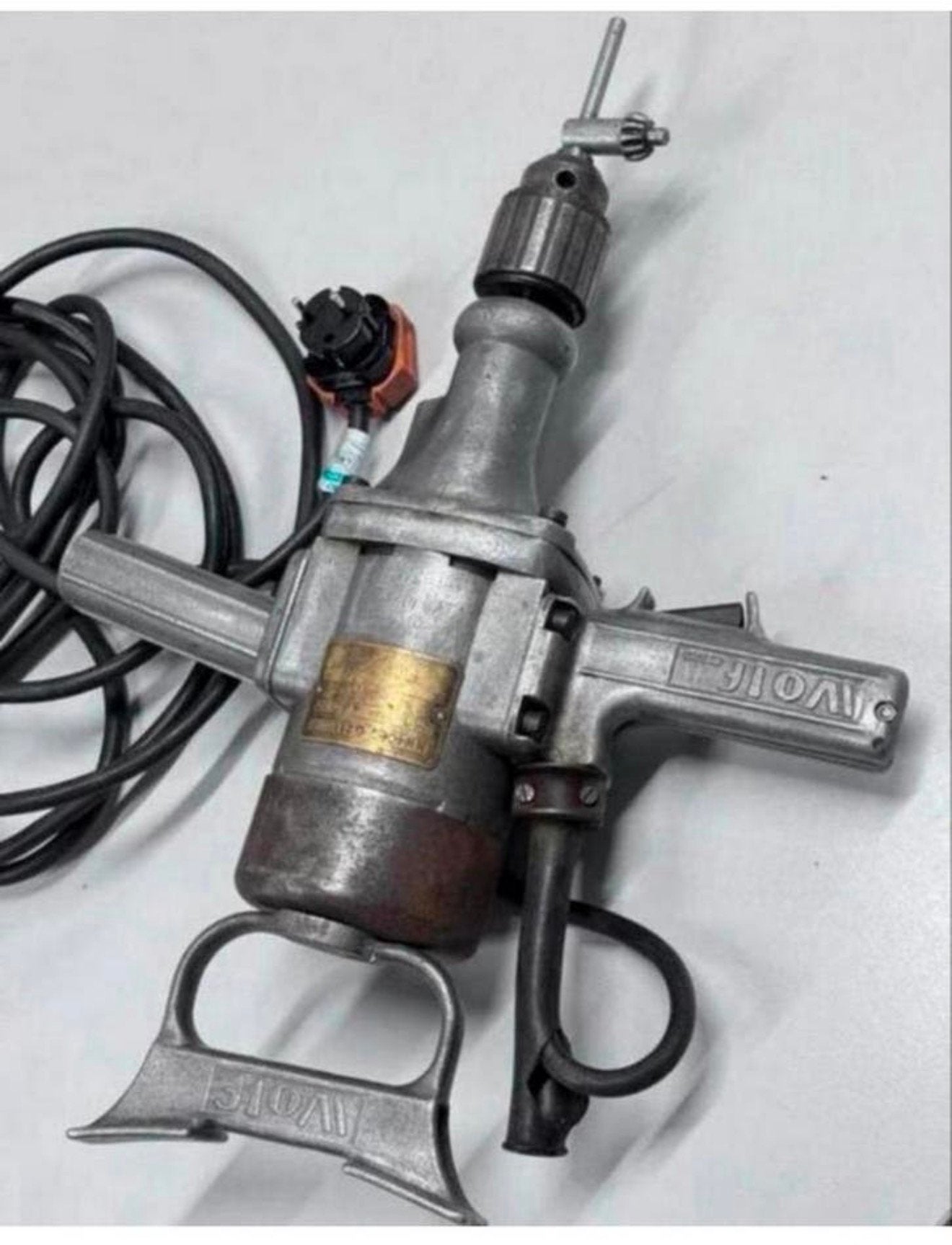 Wolf Electric Heavy Duty drill 250 volt boor machine vintage, Doe-het-zelf en Verbouw, Gereedschap | Boormachines, Gebruikt, Ophalen of Verzenden