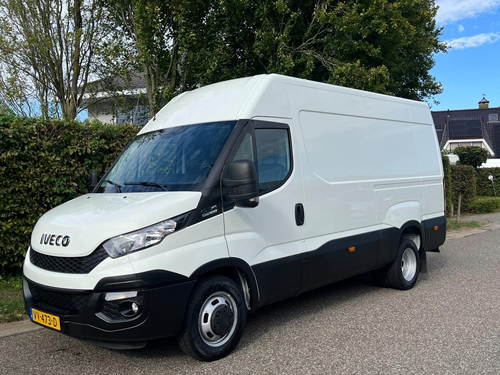 Iveco Daily 40C17 3.0 Automaat| Luchtremmen 6500kg trekken, Automaat, Euro 5, Achterwielaandrijving, 4 cilinders