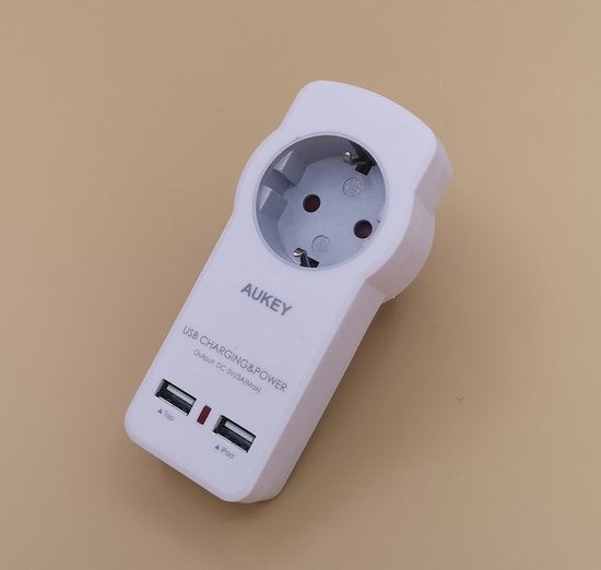 Aukey PA-S1 Adapter USB Charger WIT, Ophalen of Verzenden, Nieuw, Adapter, Universeel