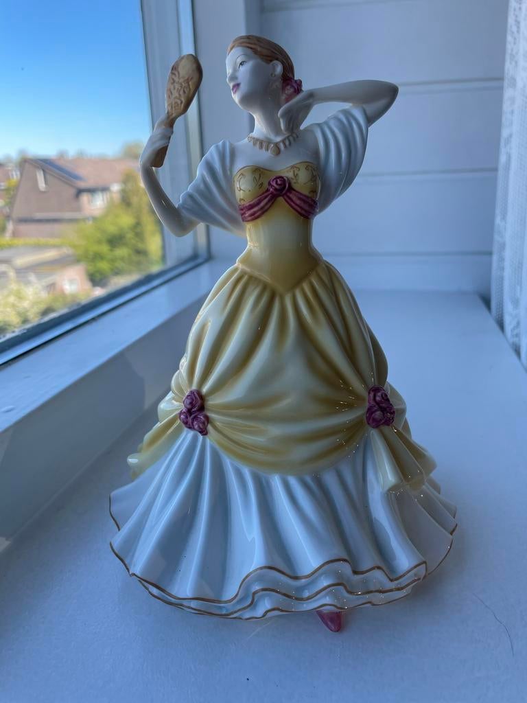 Royal Doulton Pretty Ladies Lauren HN 5514 beeldje, Ophalen of Verzenden, Zo goed als nieuw, Mens