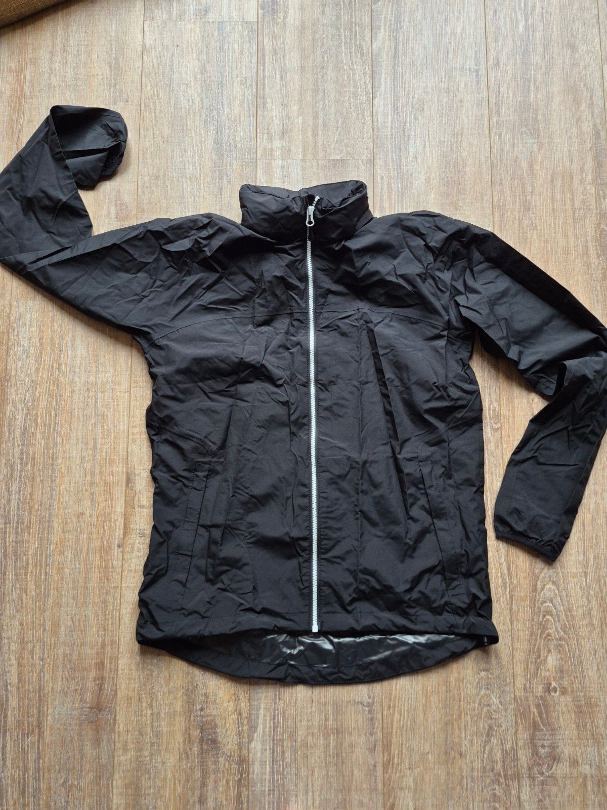 Agu go regenjas, maat M, zwart, Caravans en Kamperen, Regenkleding, Ophalen of Verzenden, Zo goed als nieuw, Regenjas, Dames