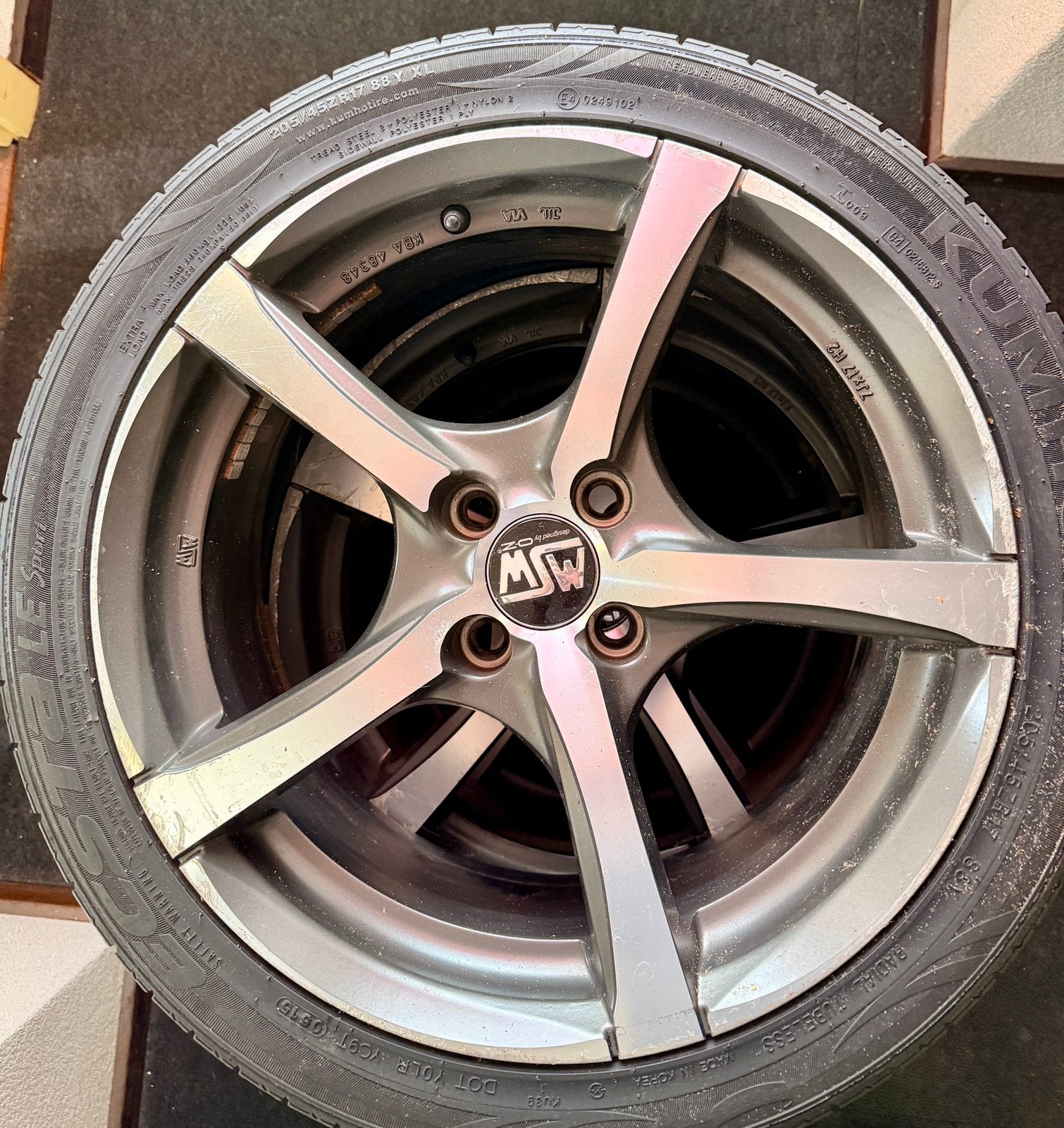 4x 17 inch lichtmetalen velgen met zomerbanden – 4x100, Auto-onderdelen, Banden en Velgen, Ophalen, Banden en Velgen, 17 inch