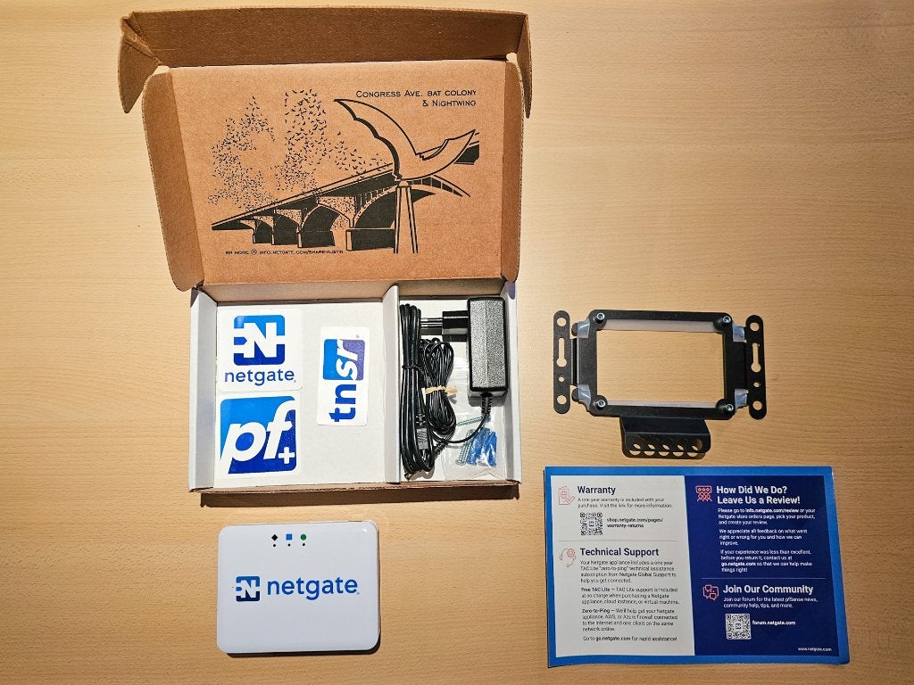 Netgate 1100 pfSense+ Security Gateway inclusief waal mount, Ophalen of Verzenden, Zo goed als nieuw, Router, Netgate