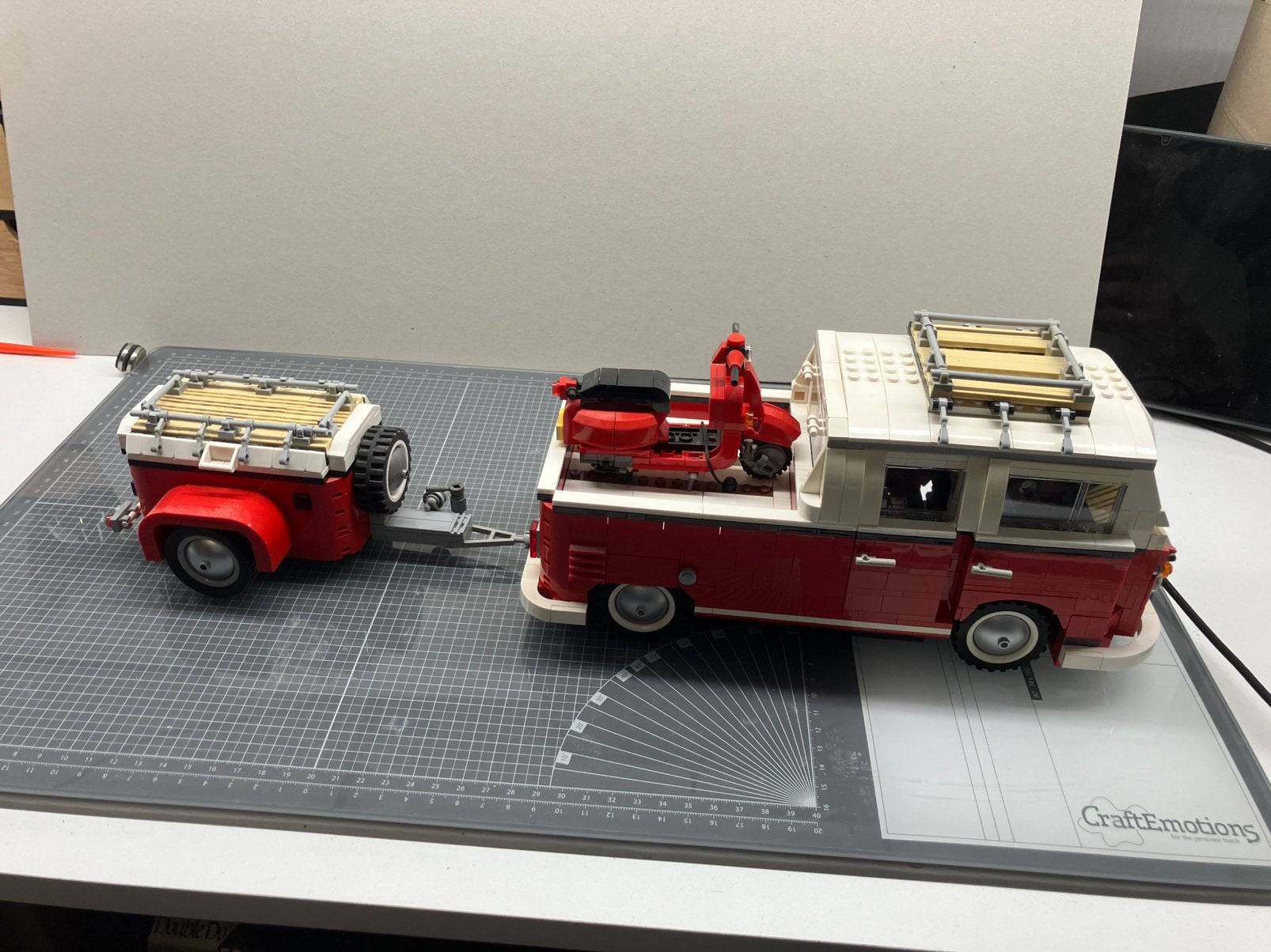 lego t1 dubbel cabine met aanhanger en vespa scooter 10220, Ophalen, Gebruikt, Lego, Compleet