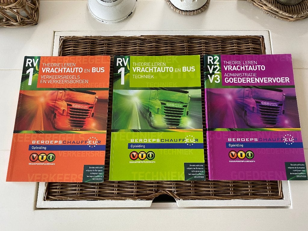 VTO Cursus - Opleiding Beroepschauffeur - Vrachtauto en Bus, Ophalen of Verzenden, Alpha, Zo goed als nieuw, Niet van toepassing