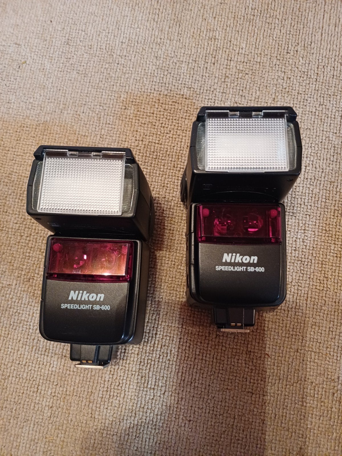 NIKON speedlight SB600 flitser, Ophalen of Verzenden, Gebruikt, Nikon
