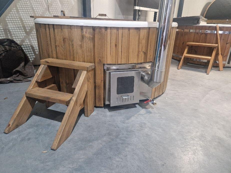 Foto 3 van hottub hot tub zwembad jacuzzi aanbieding  NU 2650,- euro !!